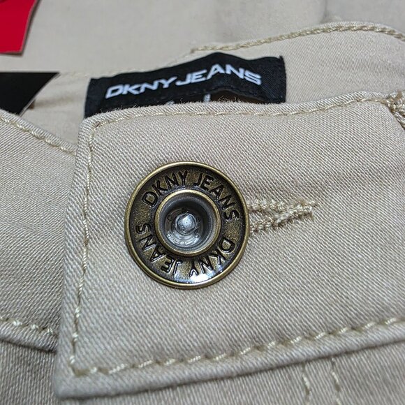 DKNY Jeans Denim Bermuda Mid Rise Cuffed Short Stretch Women's Size 8 Chino - Picture 9 of 11